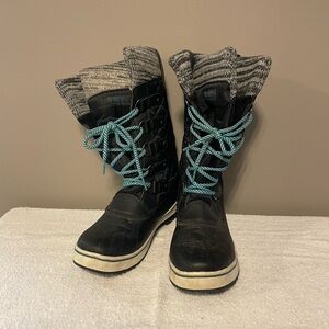 Stylish Black and Gray Women's Boots